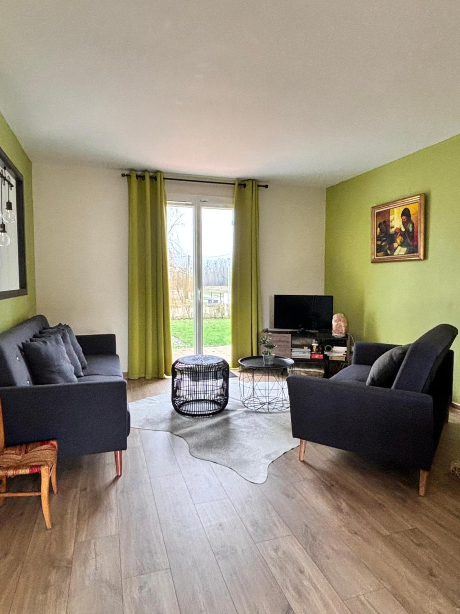 Вилла Le Bleu De B. Saint-Etienne-en-Bresse Экстерьер фото