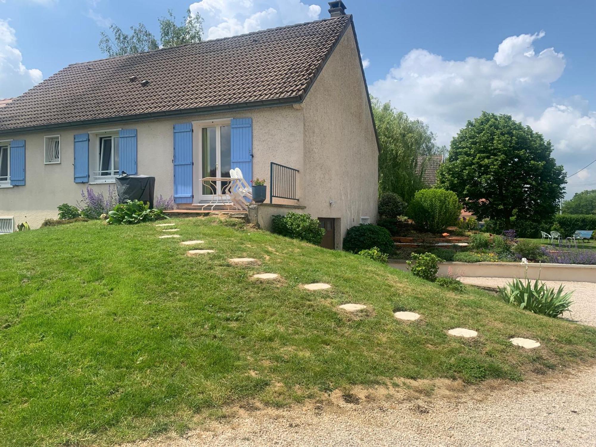 Вилла Le Bleu De B. Saint-Etienne-en-Bresse Экстерьер фото